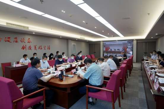 人生就是博集团召开疫情防控工作领导小组2022年第3次会议 集团党委书记、董事长、疫情防控工作领导小组第一组长任丁主持会议并讲话