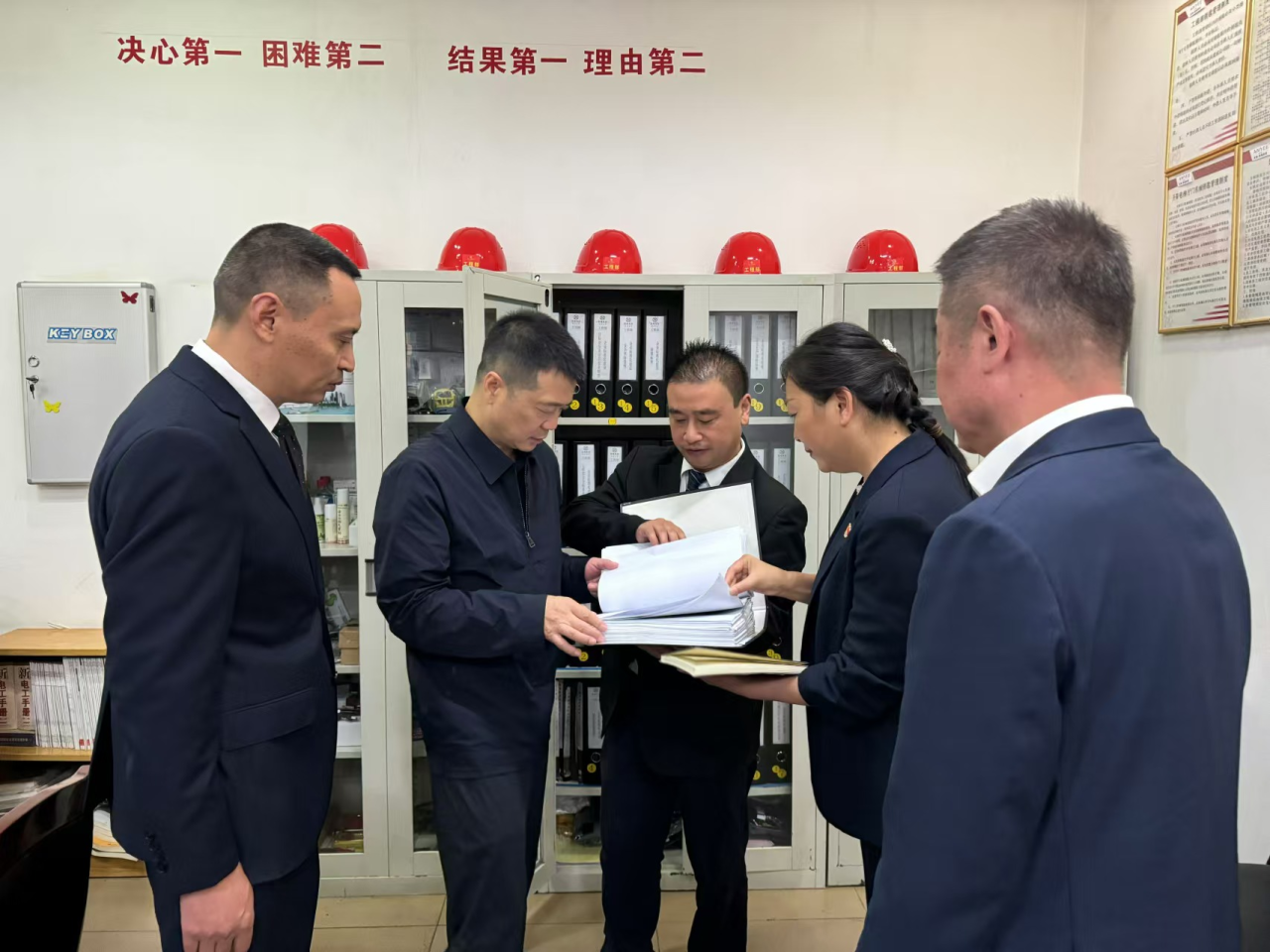 省人生就是博集团党委书记、董事长游勇国庆节期间调研督导旗下酒店经营及安全生产工作
